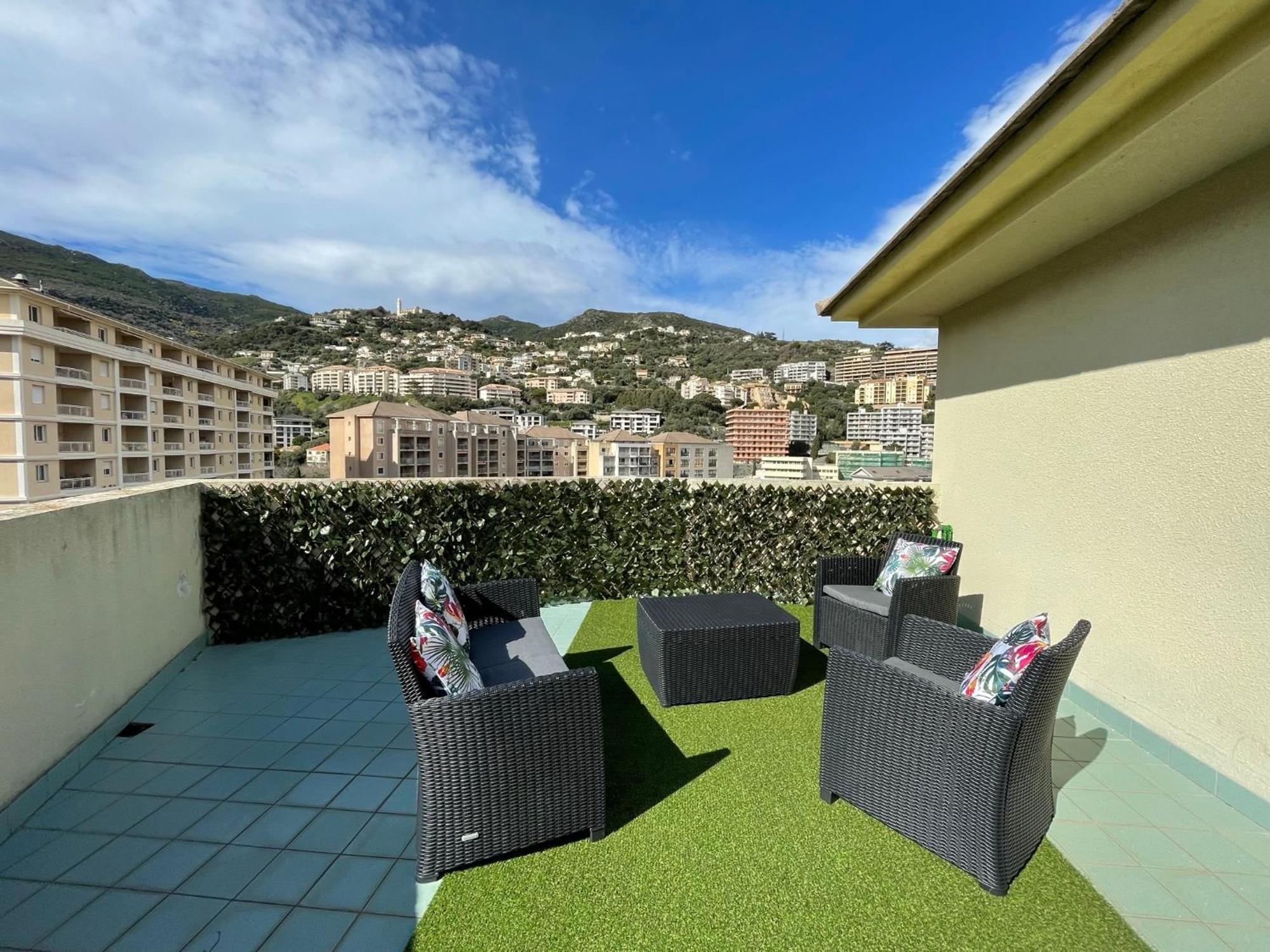 Grand T2 Proche Centre Ville, Vue Mer Et Montagne Bastia  Exterior foto